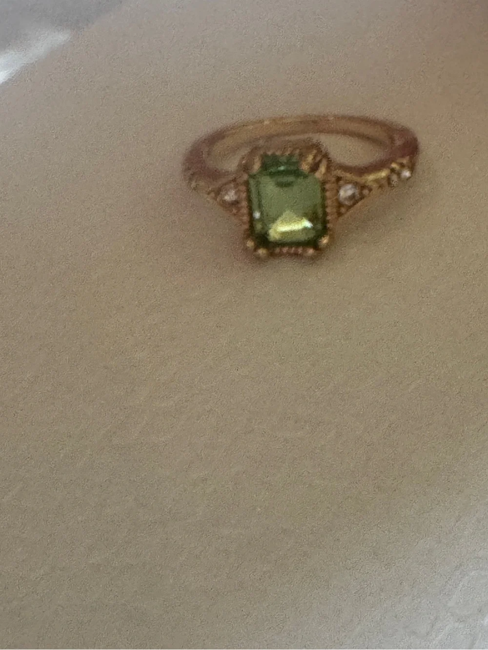Green Jade Stone Vintage-Style Ring With Cubic Zirconias Gold-Tone Band - Size 7